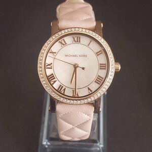 Michael Kors Women's Petite Norie Mother of Pearl Dial Watch‎ MK2683 NWOT